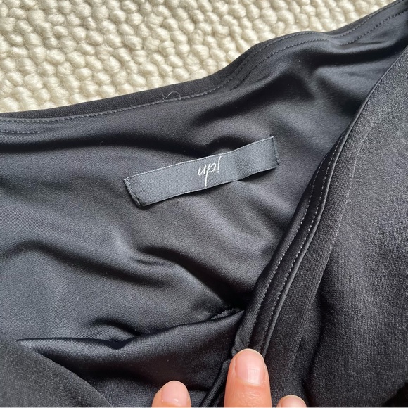 Up! Black Capri Pull-on Pant - Size 8 - Picture 10 of 10